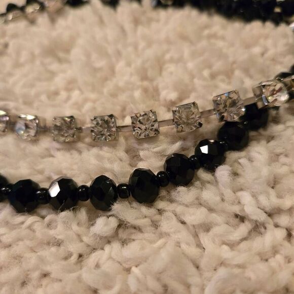 NWOT Long Faceted Jet Beads + Rhinestones Necklace - Picture 5 of 9